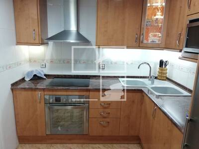 Local en Isaac AlbÃ©niz, Badalona Barcelona