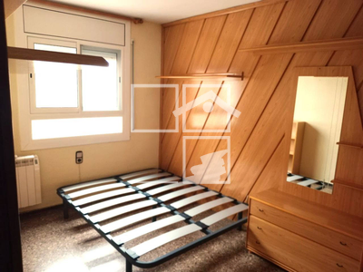 Local en Calle Sicília    , Santa Coloma de Gramanet Barcelona