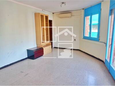 Local en Juan RamÃ³n JimÃ©nez, Rubí Barcelona