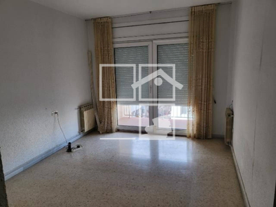 Inmueble en Calle Guifré   100 3º , Barcelona