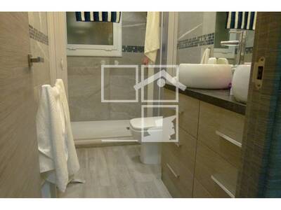 Inmueble en RAMON MUNTANER, Barcelona